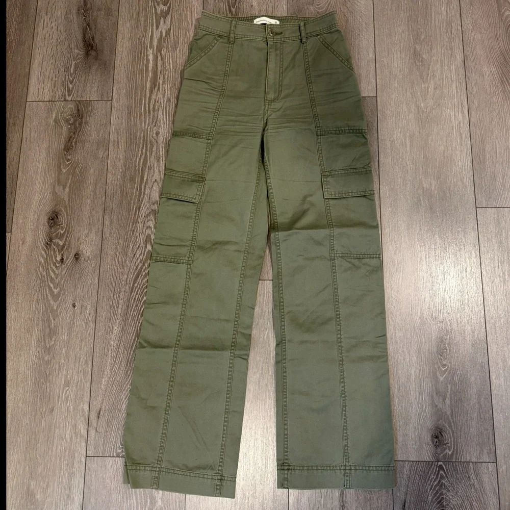 Abercrombie & Fitch Olive Green Cargo Pants - Picture 2 of 4